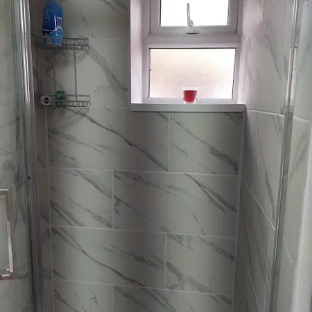 Apartment, Female And Children Only Daire